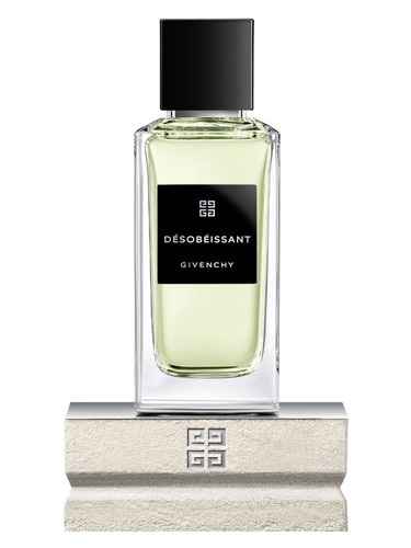 Désobéissant Givenchy