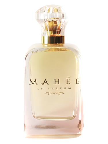 Mahée Dans un Jardin
